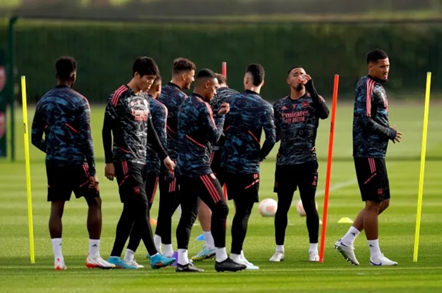 Martinelli ngẫu hứng biểu diễn, Arteta chú ý 'ngọc quý' Arsenal