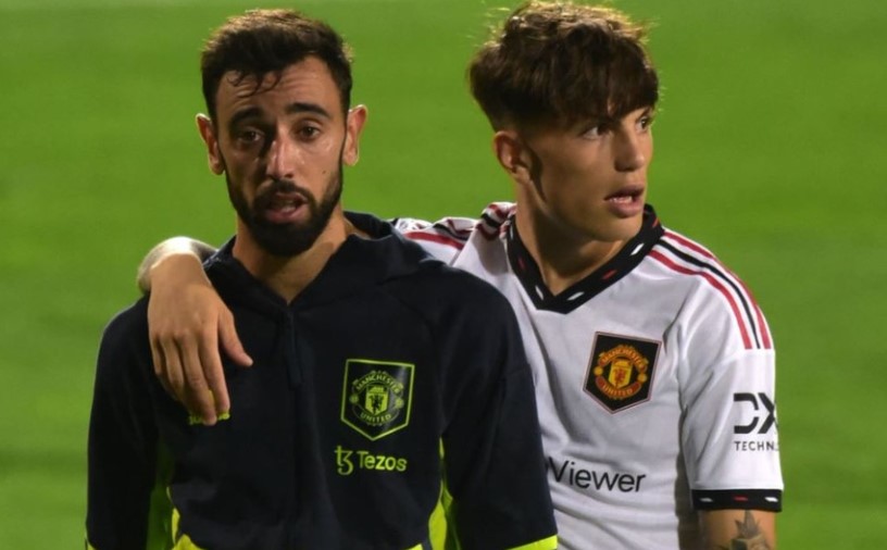 Bruno Fernandes bị chỉ trích sau phát ngôn về Garnacho