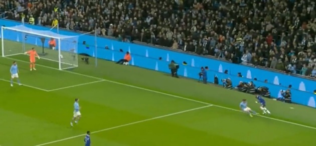 Ảnh bài viết Ziyech tái hiện khoảnh khắc kinh điển của Berbatov