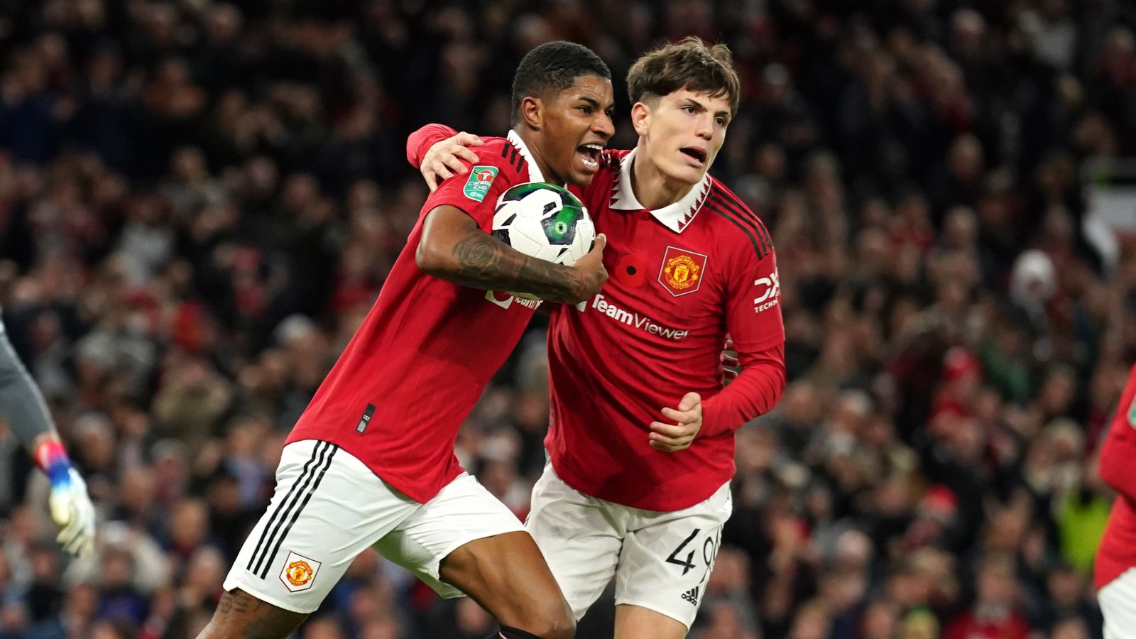 Đá 28 phút, "báu vật" Man Utd thể hiện đẳng cấp vượt trội
