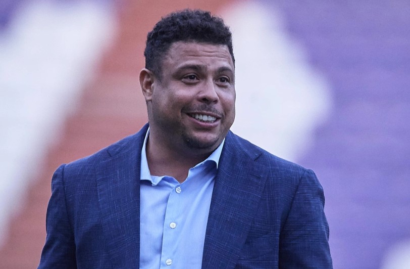 Ronaldo 'Béo' rao bán Valladolid