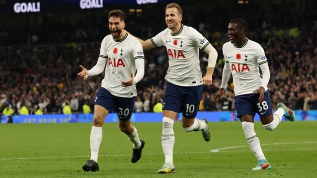 Nunez đưa Liverpool đến chiến thắng; Tottenham ngược dòng điên rồ
