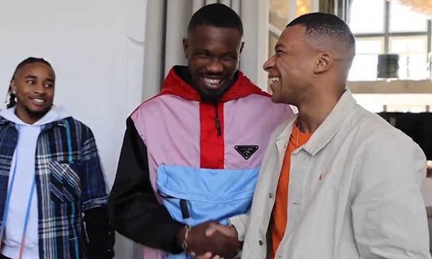 Ảnh bài viết Dàn sao tuyển Pháp hội quân cực bảnh, Kounde khiến dư luận săm soi