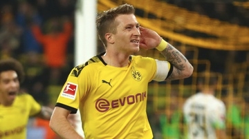 Dortmund mang 123 người đến Việt Nam