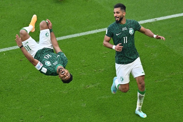 Những cú sốc lớn nhất lịch sử vòng bảng World Cup