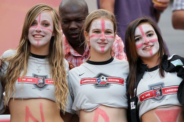 Nỗ lực bảo vệ các fan nữ trong mùa World Cup
