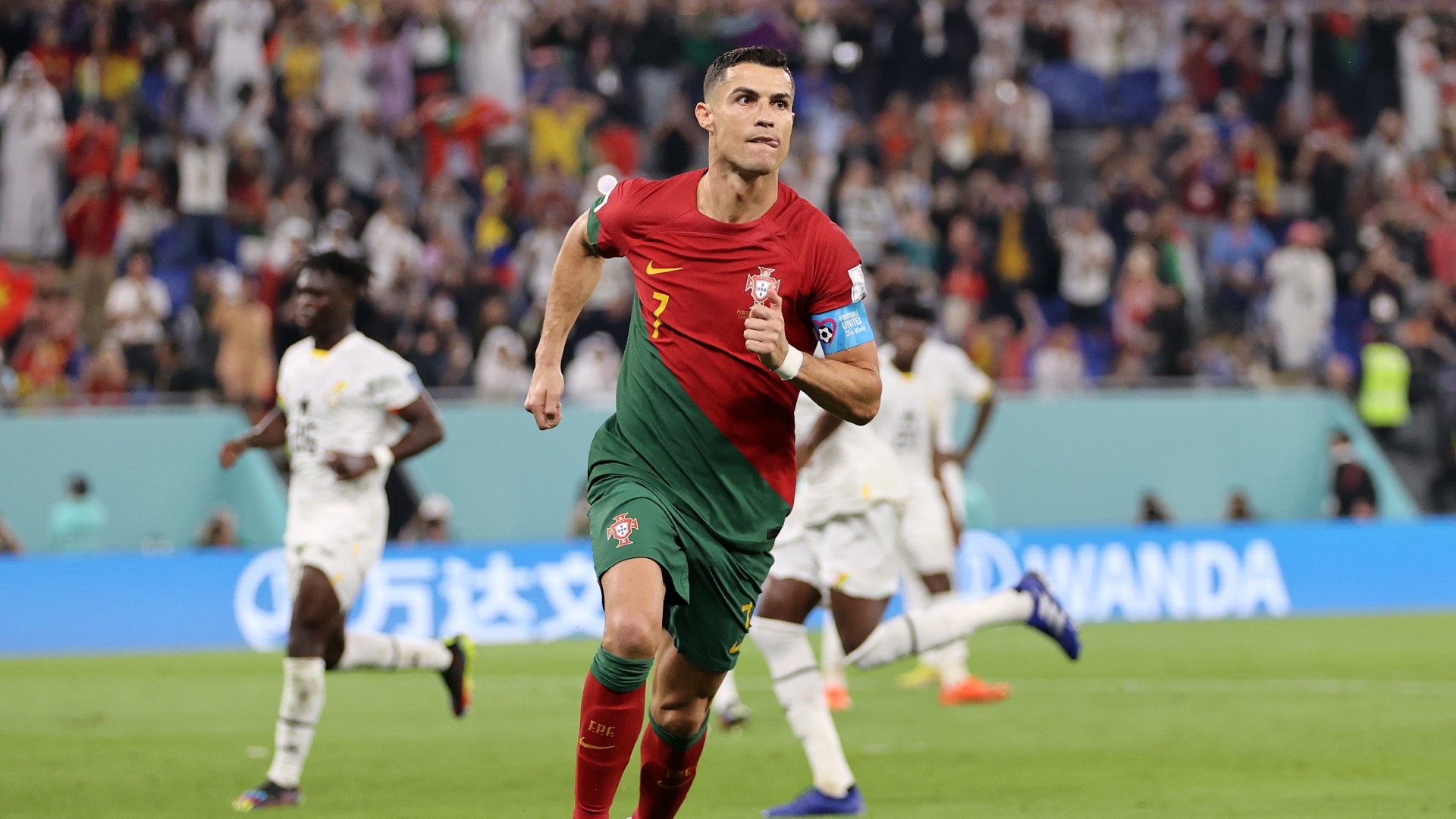 Dietmar Hamann: "Bồ Đào Nha như đi bộ với Ronaldo"