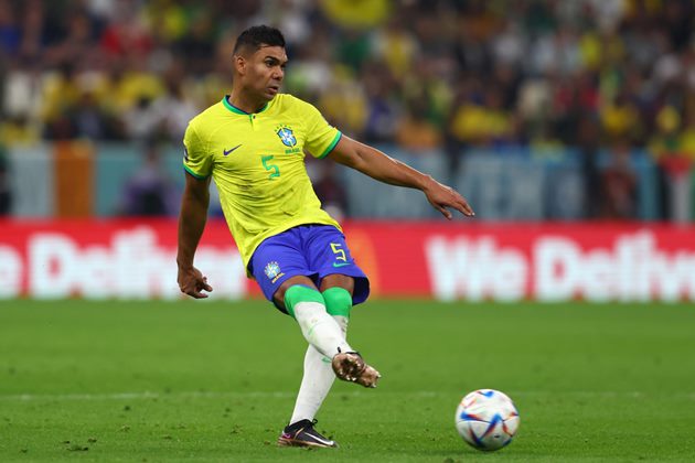 "Rô béo" gửi thông điệp cho Casemiro