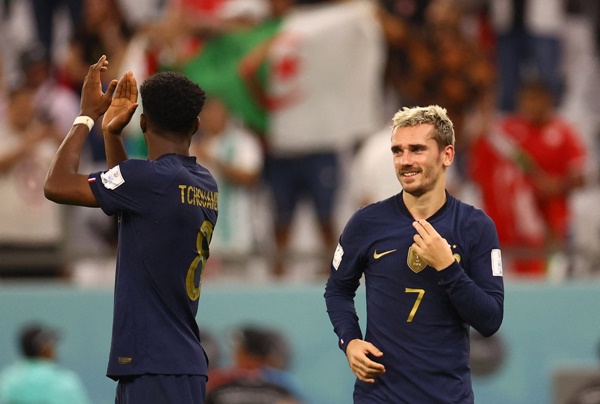 Griezmann bị tước bàn thắng dù trận đấu đã kết thúc