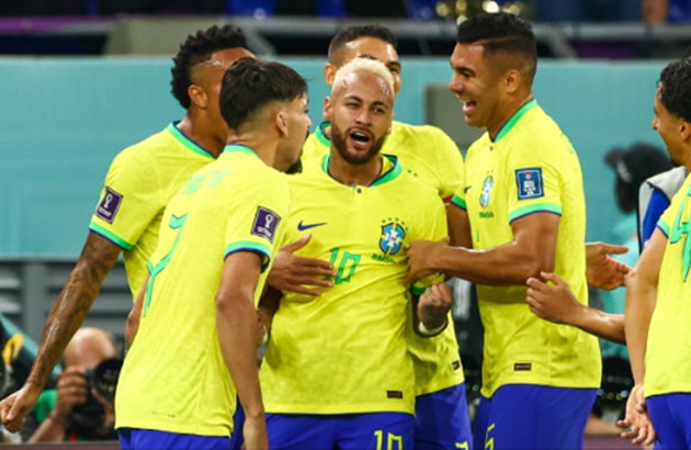 Brazil mở đại tiệc bàn thắng, tiễn Hàn Quốc khỏi World Cup