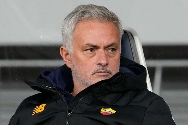 4 ƯCV ngồi ghế nóng Tam Sư: Gọi tên Tuchel, Mourinho
