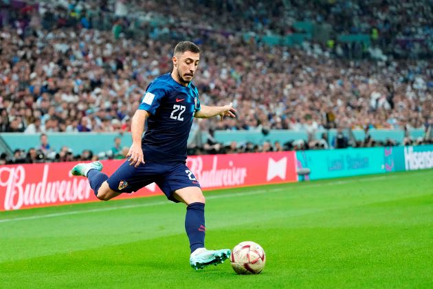 Gary Neville khen ngợi ngôi sao Croatia được M.U theo đuổi