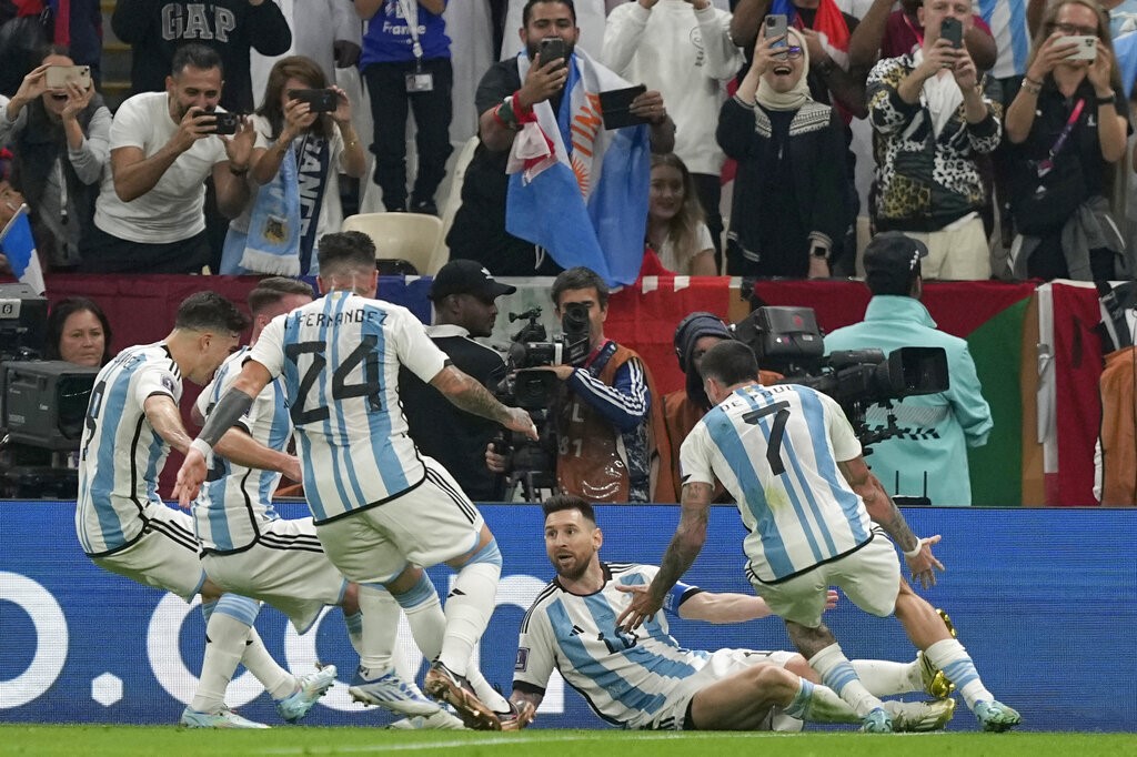 Messi ghi bàn, Scaloni đã quá chính xác