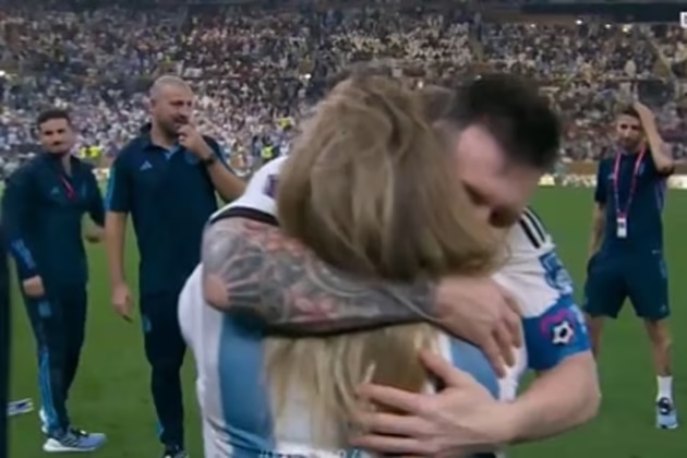 Messi chiếm sóng với khoảnh khắc giá trị nhất sau khi vô địch