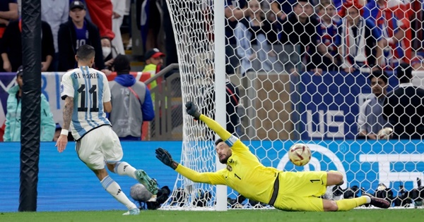 Di Maria viết thư gây sốt cho vợ trước khi vô địch World Cup 2022