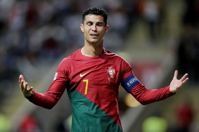 Ronaldo đang góp một tay kìm hãm Bồ Đào Nha
