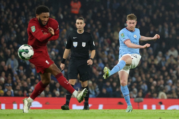 Ảnh bài viết Man City hạ Liverpool: Thế giới hạnh phúc của De Bruyne