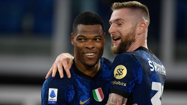 2 chữ ký giúp Chelsea giáng 'cú tát' vào các đối thủ Premier League