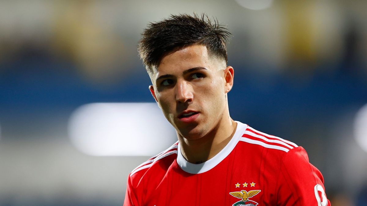 Bỏ 2 buổi tập, Enzo Fernandez khiến HLV Benfica nổi giận