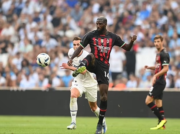 Chelsea đàm phán triệu tập người thừa