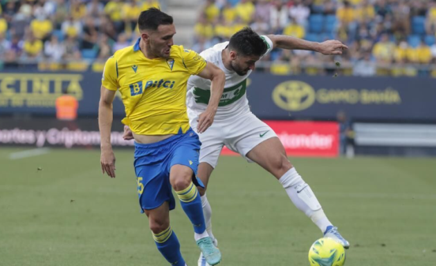 Cadiz gửi đơn kiện, đòi đá lại trận Elche từ phút 81