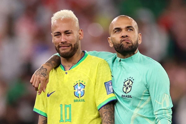 Dani Alves vào tù: Cuộc sống về đêm sau ánh hào quang