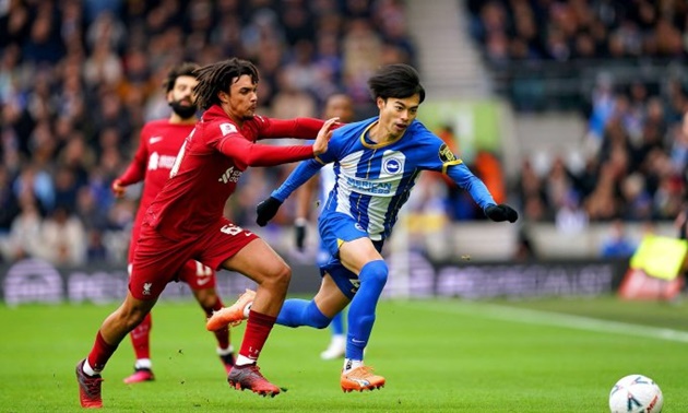 Ảnh bài viết Mitoma và Kvaratskhelia gieo rắc ác mộng cho Arnold