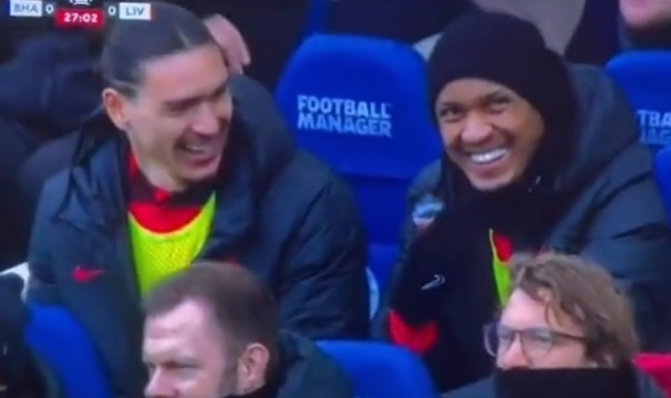 Hành động thiếu tôn trọng của sao trẻ Liverpool với HLV Brighton