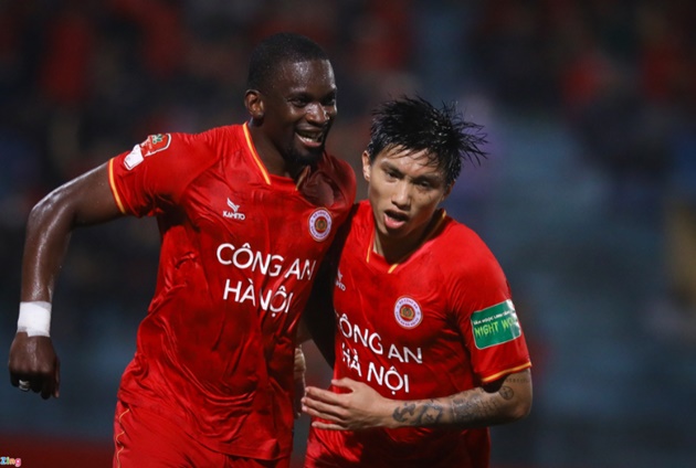 Chân sút lập hat-trick đầu tiên tại V-League 2023 là ai?