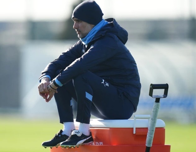 Ảnh bài viết Pep lần đầu xuất hiện, lộ rõ vẻ trầm ngâm sau cáo buộc chấn động