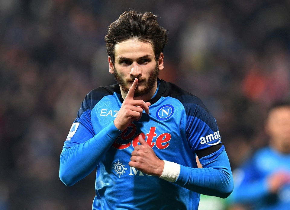 Huyền thoại Milan: 'Napoli mạnh hơn Man City lúc này'