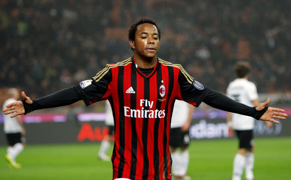 Tòa án Brazil muốn tống giam Robinho