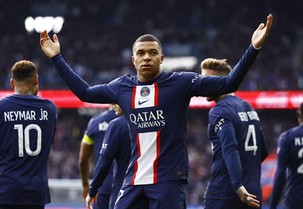 Mbappe trở thành chân sút hay nhất lịch sử PSG