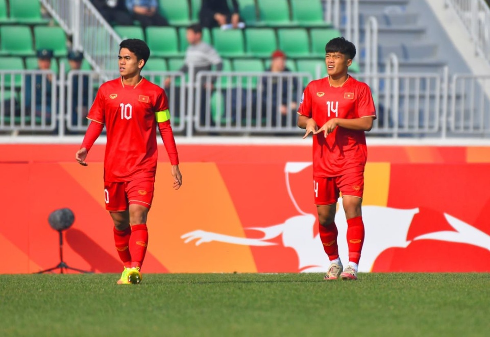 Báo chí Đông Nam Á và Uzbekistan ca ngợi bàn thắng của Quốc Việt