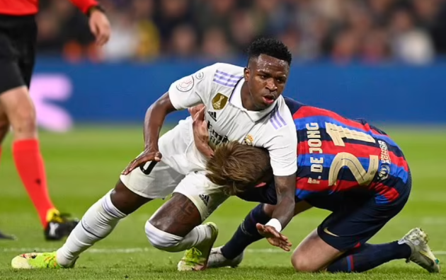 Diego Simeone chỉ trích sao Real Madrid