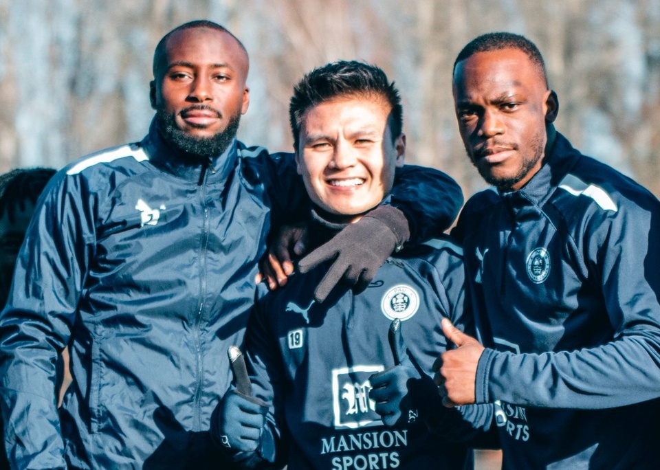 Pau gạt Quang Hải ra ở vòng 26 Ligue 2