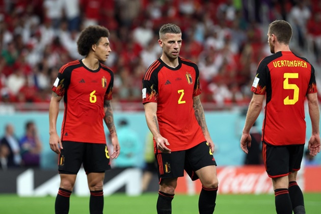 CHÍNH THỨC: Sau Hazard, thế hệ vàng tuyển Bỉ mất thêm một công thần