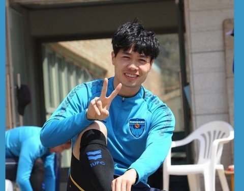 Công Phượng dự bị trong trận gặp Sanfrecce Hiroshima