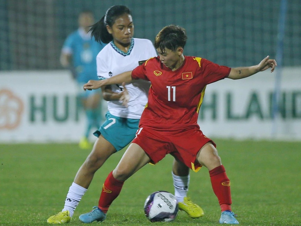 U20 nữ Việt Nam thắng Singapore 11-0