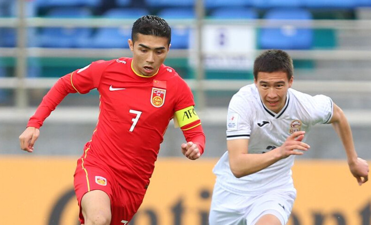 U20 Trung Quốc vào tứ kết nhờ bàn phản lưới
