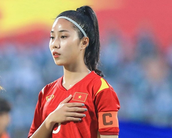 Nhan sắc nổi bật của thủ quân U20 nữ Việt Nam