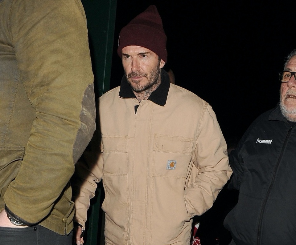 Beckham bỏ về sớm khi đội của con trai thua ngược