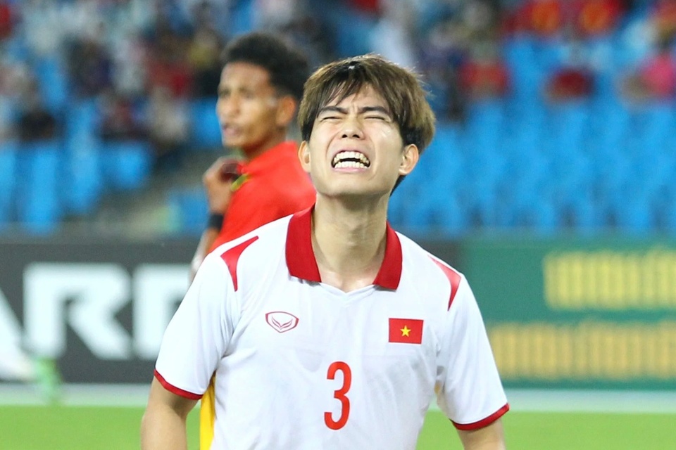 Đội trưởng U23 Việt Nam: Người hâm mộ đừng quay lưng