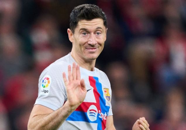 UEFA điều tra Barca