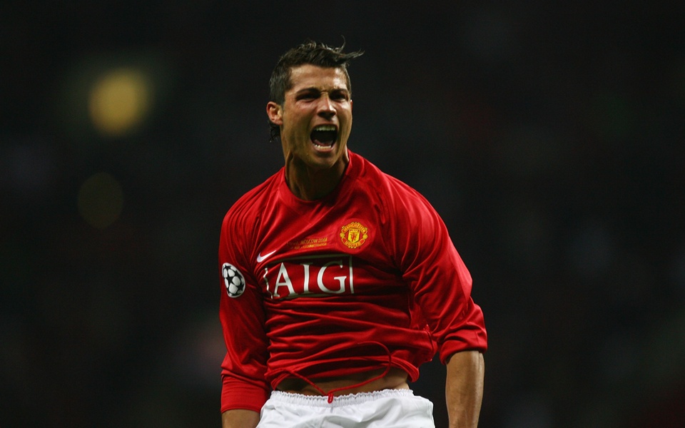 Ronaldo từng khóc vì hiếu thắng tại MU