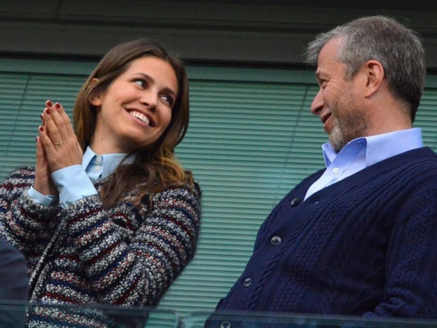 Nghi vấn Abramovich sở hữu trái phép CLB con
