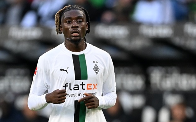 Man Utd muốn thâu tóm bộ đôi người Pháp