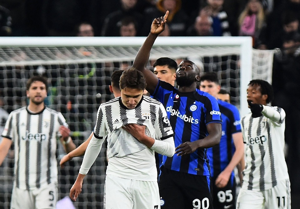 Lukaku nói gì sau màn ăn mừng dẫn tới tấm thẻ đỏ