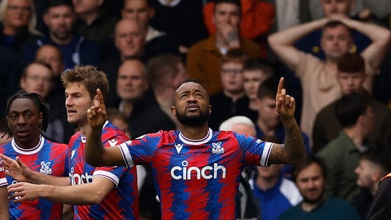 Ghi 7 bàn sau 2 trận, Crystal Palace dần bứt khỏi cuộc đua trụ hạng