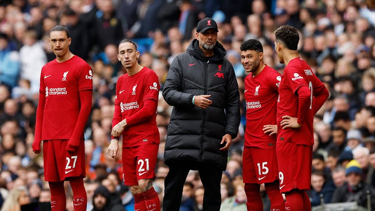 "Liverpool đang thiếu tự tin"
